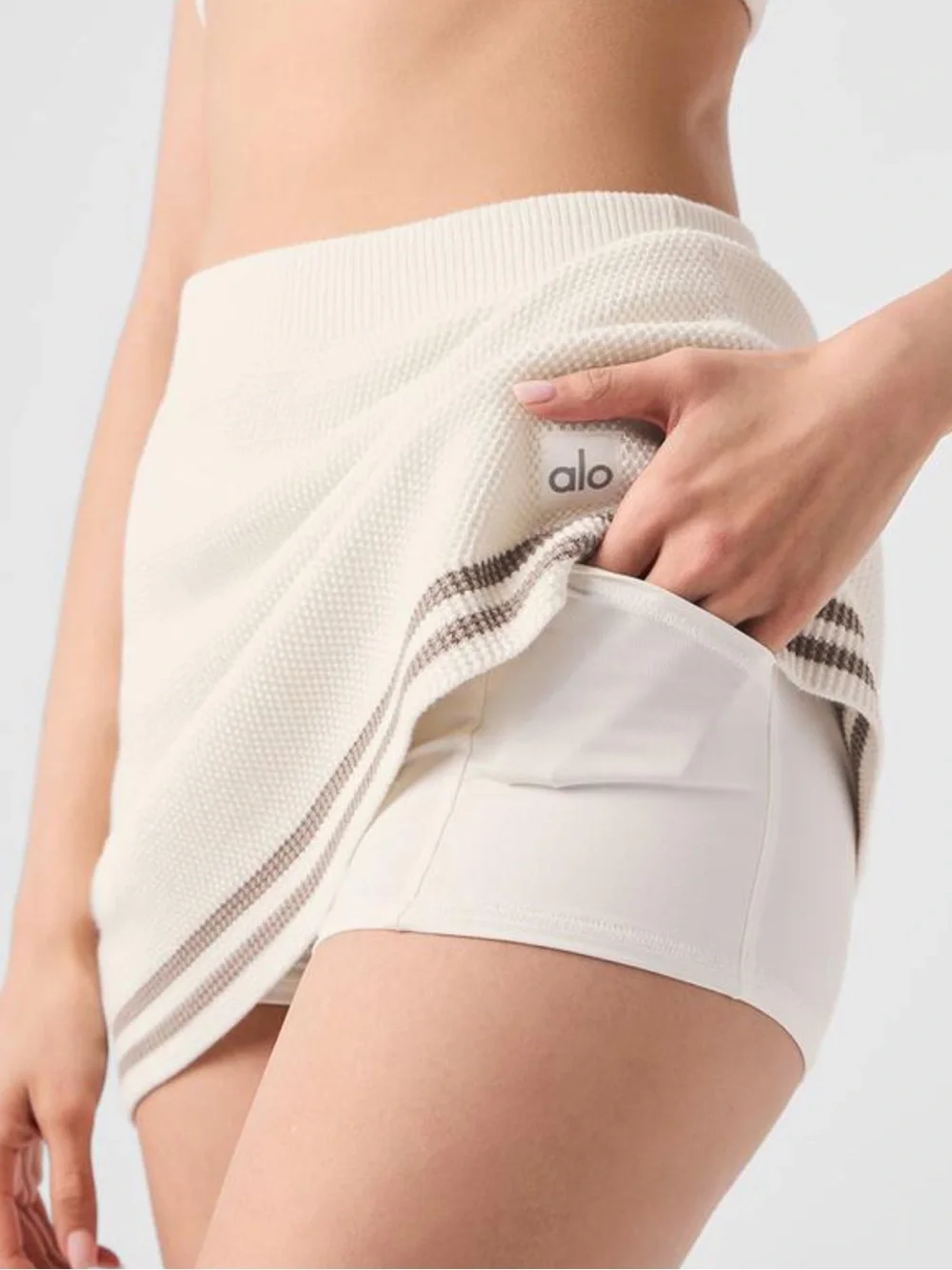 Alo Yoga, Tennis Club Sweater Knit Skort, Ivory/Gravel, Medium